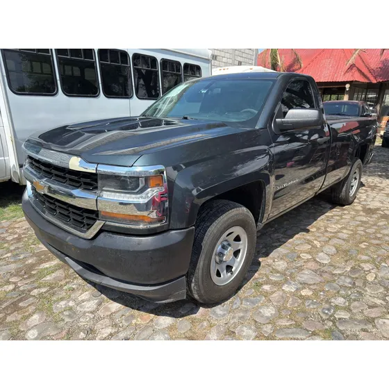 Chevrolet Silverado Silverado 1500 Ls Cab Regular At