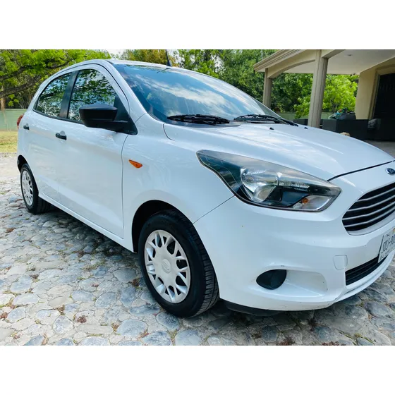 Ford Figo 1.5 Impulse Aa Hatchback Mt