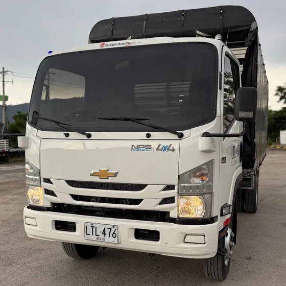 Chevrolet Nps 2023 Estacas 4x4