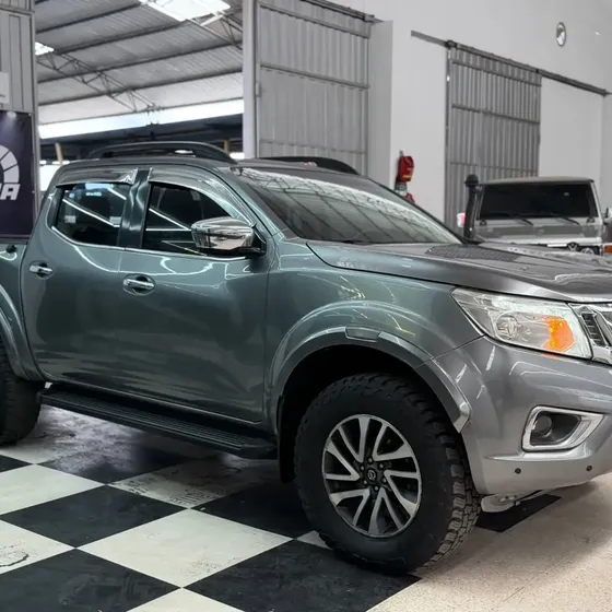 Nissan Frontier 2017 2.5l Automática Diésel 4x4