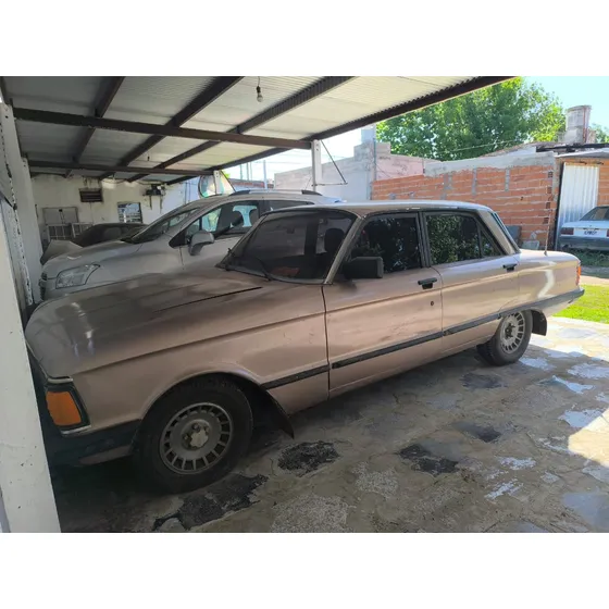 Ford Falcon 3.0 Lujo