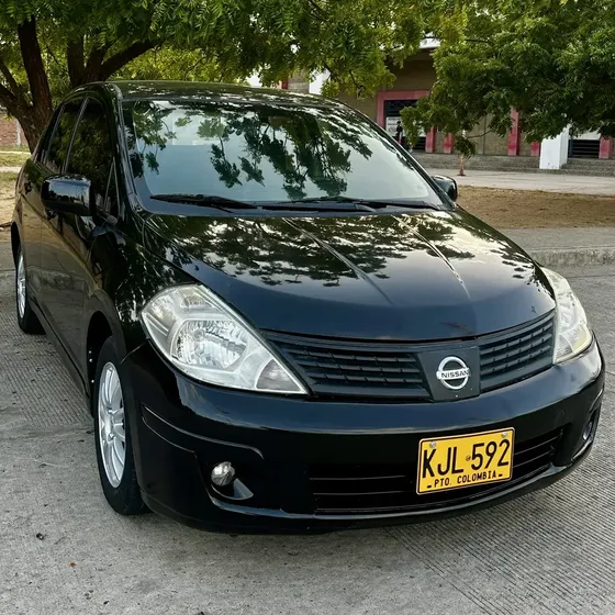 Nissan Tiida Sd 2012 1.8 Miio