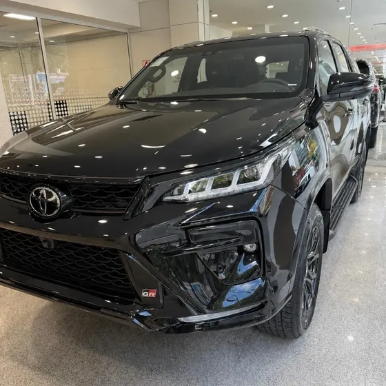 Toyota Fortuner 2027 2.8 Gr-s 4x4 Diésel
