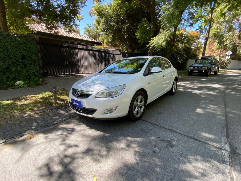 Opel Astra Enjoy 1.6 Mt6