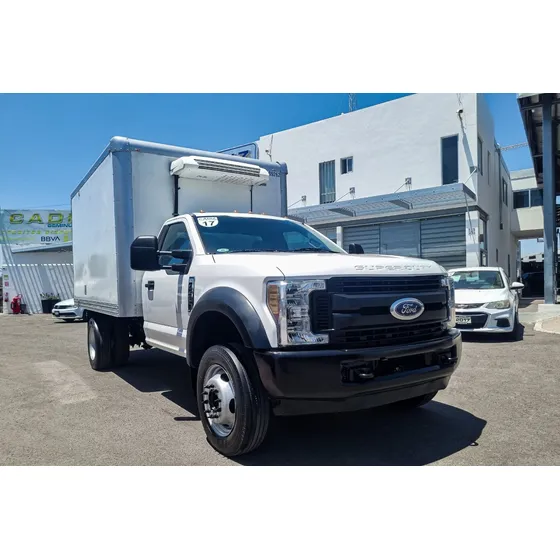 Ford F-450 6.8 Xl At
