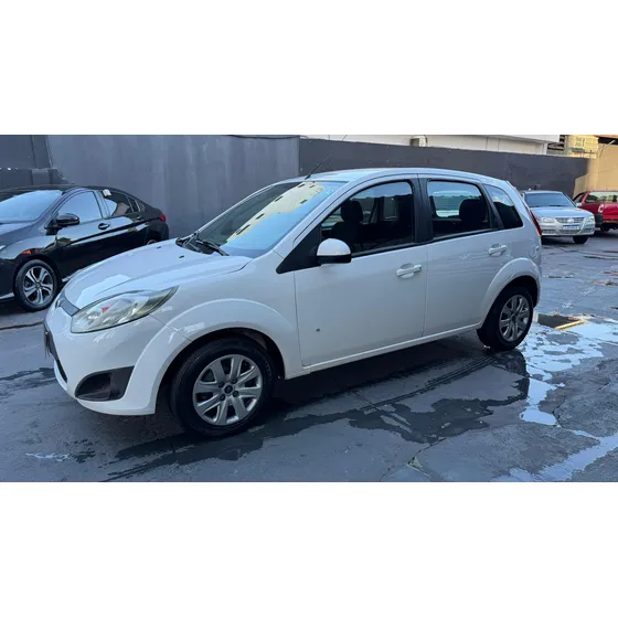 Ford Fiesta 1.0 Rocam Se Flex 5p