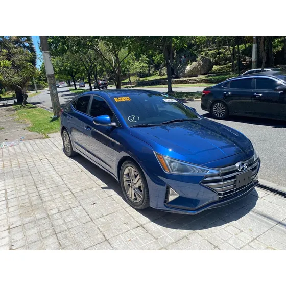Hyundai Elantra Sel