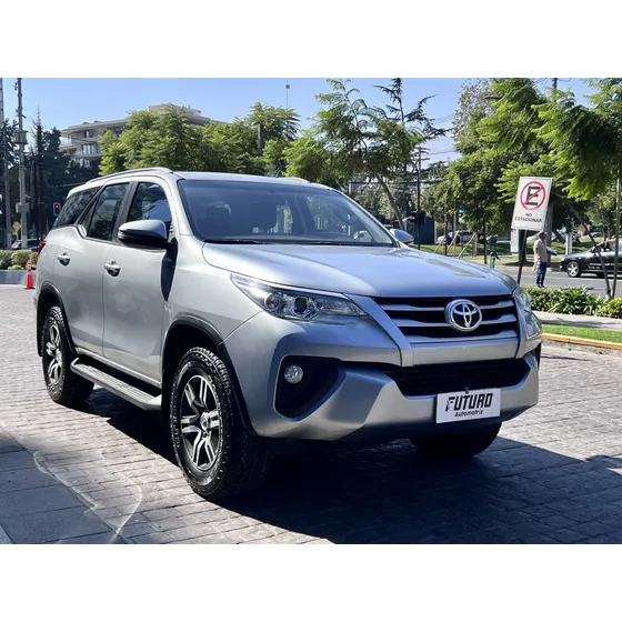 Toyota Fortuner Sr5 4x4 Mt Tdi 2,8l
