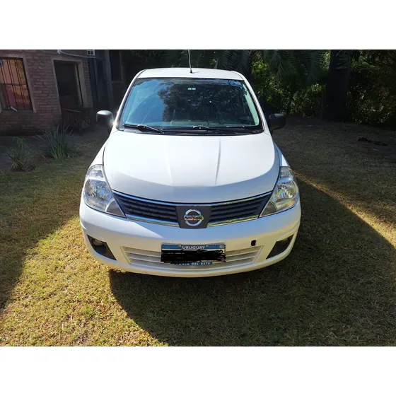 Nissan Tiida 1.6 Drive Sedan Mt