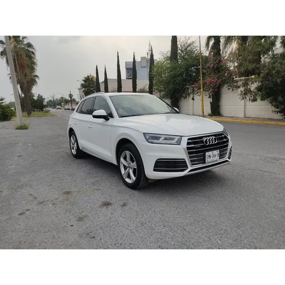 Audi Q5 2.0 L T Elite Dsg
