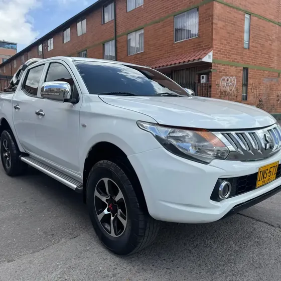 Mitsubishi L200 Sportero 2018 2.5 Diesel Mt 4x4