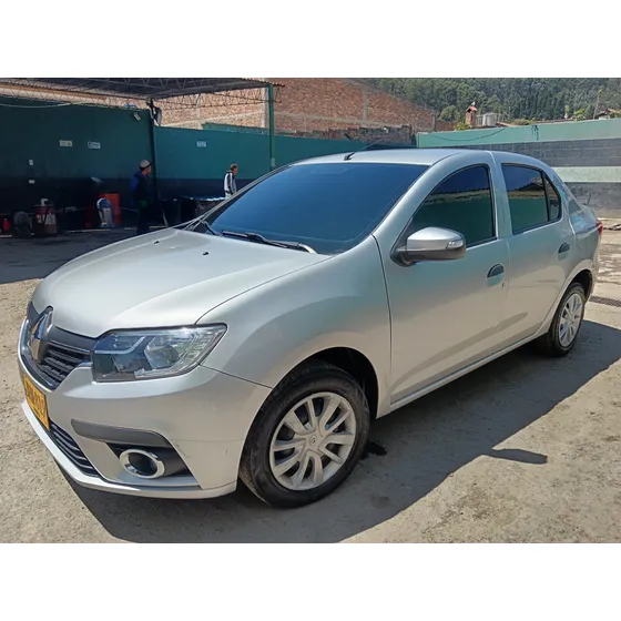 Renault Logan 1.6 Authentique / Life