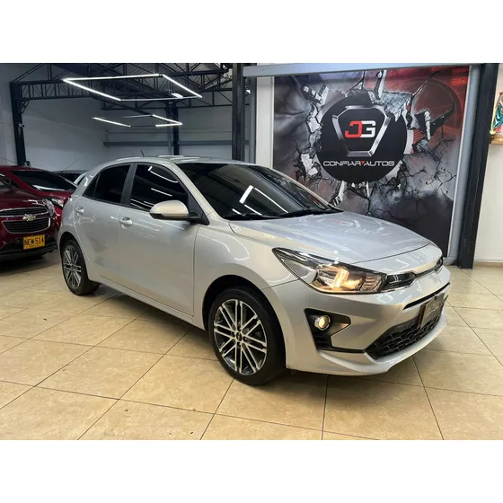 Kia Rio 1.4 Vibrant Hb At
