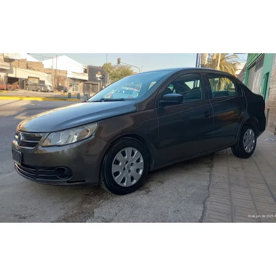 Volkswagen Voyage 1.6 Comfortline Plus 101cv