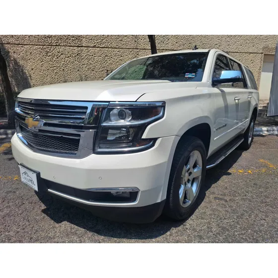 Chevrolet Suburban 5.3 Ltz V8 4wd 2da Cubo At