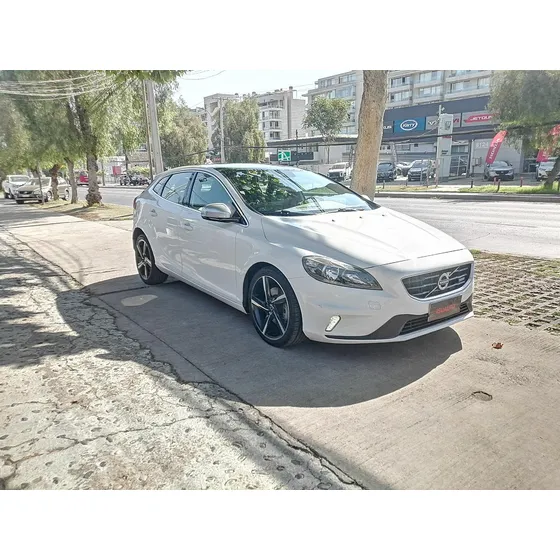 Volvo V40 T4 R Design Mec