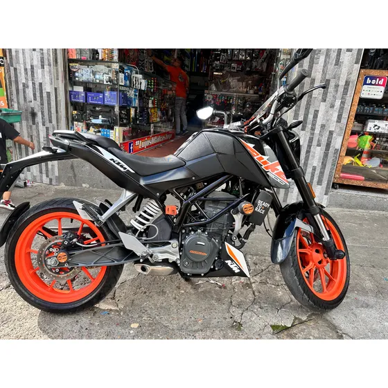 Vendo O Permuto Duke 200  Mod 2022