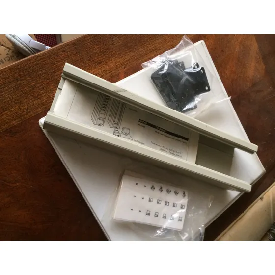 Caja Metálica P/montaje Módulos Uso Il(10u.) Molex 17-5230