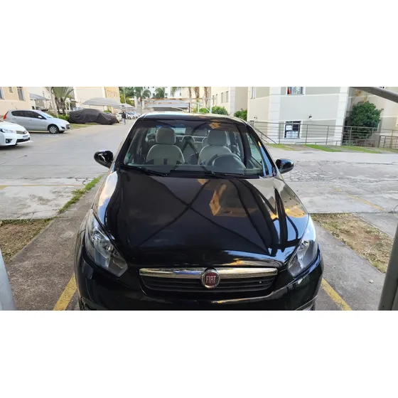 Fiat Grand Siena 1.6 16v Essence Flex Dualogic 4p