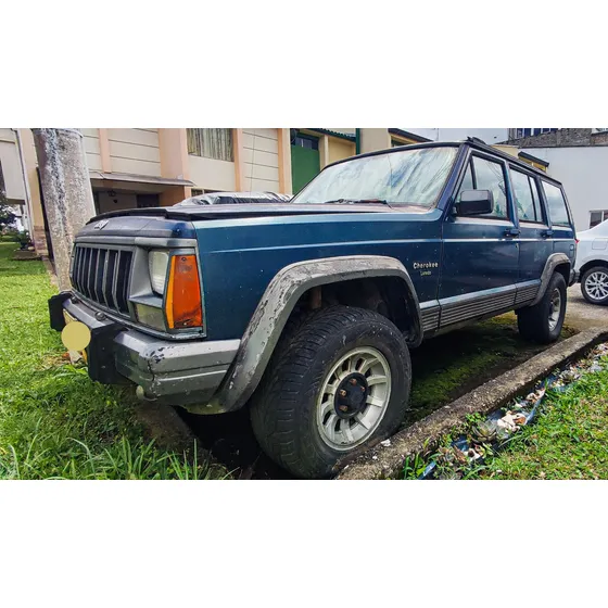 Jeep Cherokee 4.0 Laredo