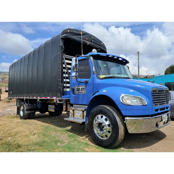 Freightliner M2 106