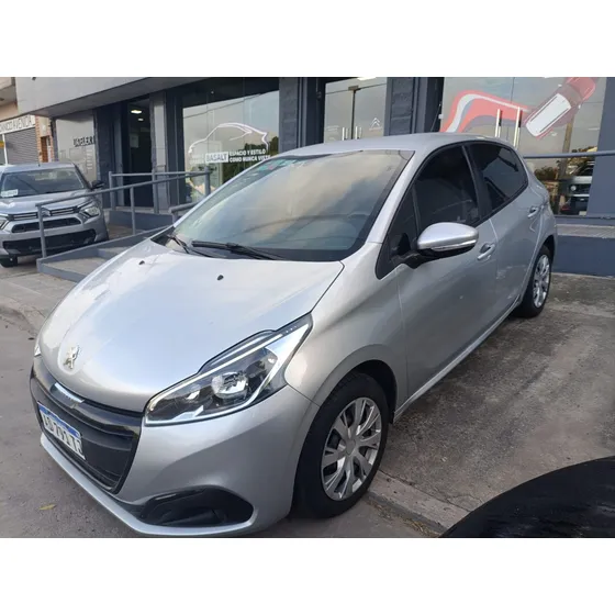 Peugeot 208 1.6 Active