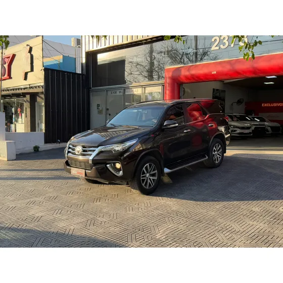 Toyota Hilux Sw4 2.8 Srx 177cv 4x4 7as At