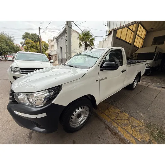 Toyota Hilux Pick-up 2.4 Cs Dx 150cv 4x4
