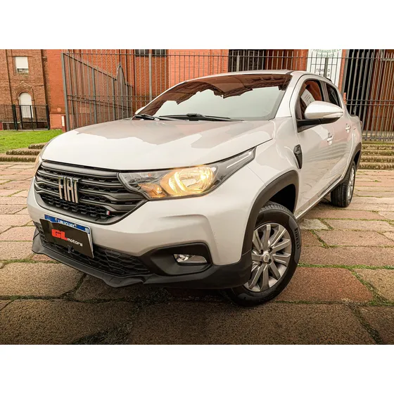 Fiat Strada 1.4 8v Freedom Cd
