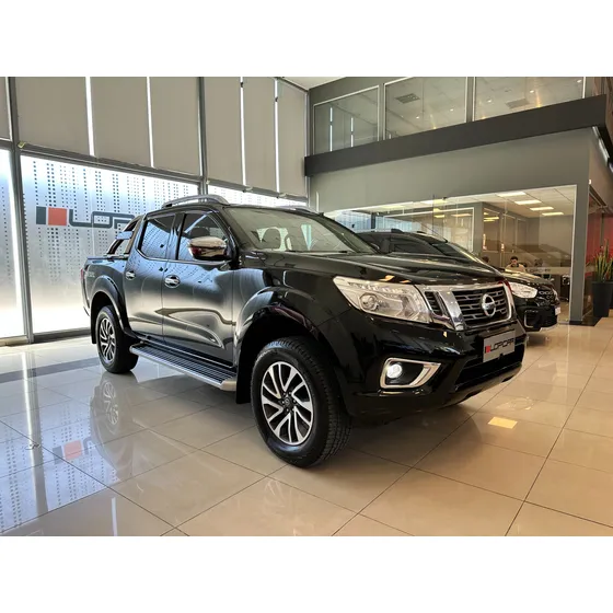 Nissan Np300 2.3 Frontier Le Cd 4x2 Mt
