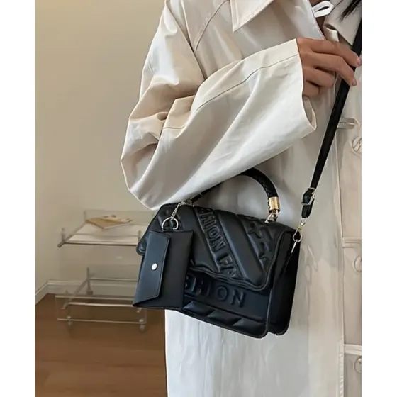 Crossbody / Cartera Para Dama Mm1008 Negro Rayas Dorada Negro