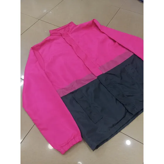 Chaqueta Impermeable Rosada Uniforme Policial Marca Banzai