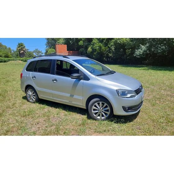 Volkswagen Suran 1.6 Trendline 11b