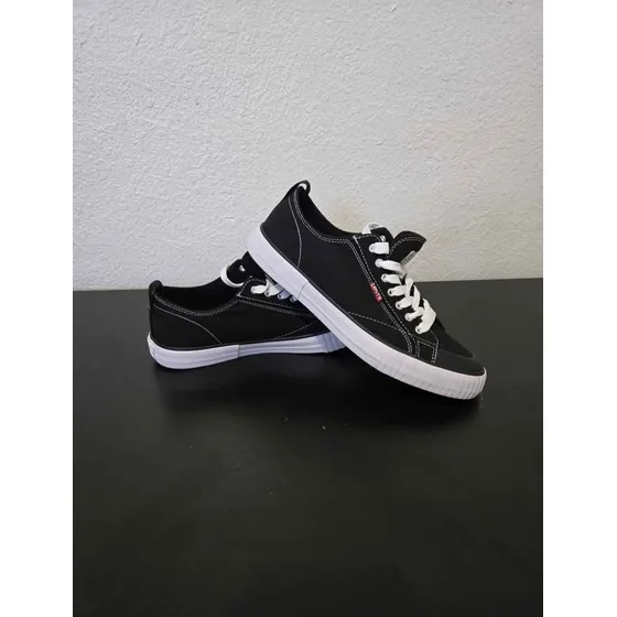 Zapatos Para Caballero Levis Originales Talla 42.5 Y 45