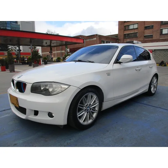 Bmw Serie 1 120i 2000cc At Aa