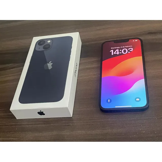 iPhone 13 128gb Libre Completo Semi Nuevo + Regalos