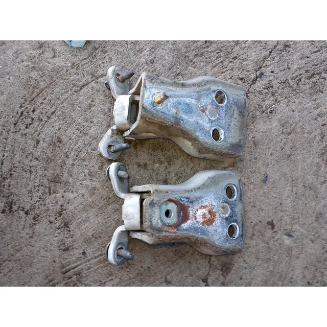 Bisagra De Puerta Ford Tritón Usado