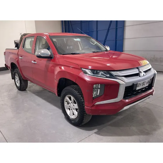 Mitsubishi L200 Katana Cr 4x2 Rhbc68