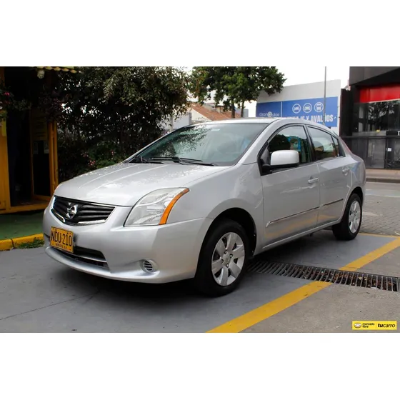 Nissan Sentra 2.0 B14 Mt