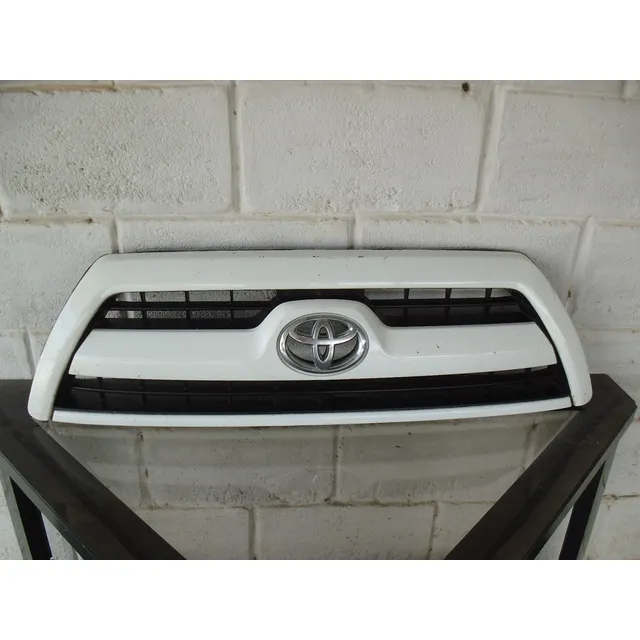 Parrilla Toyota 4runner 2006-2009 Original-usada