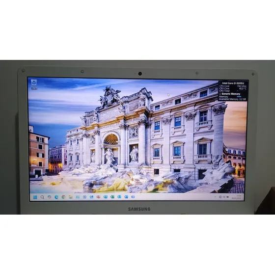 Notebook Samsung  I3  5* Ger.  6 Gb Ram  Ssd Branco