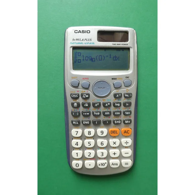 Calculadora Casio Fx-991 La Plus .