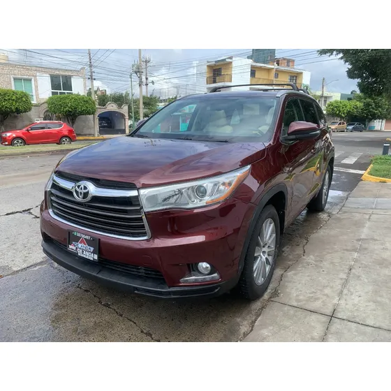 Toyota Highlander 3.5 Limited Panoramic Roof At