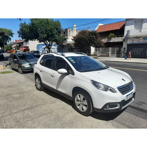Peugeot 2008 1.6 Allure Tip