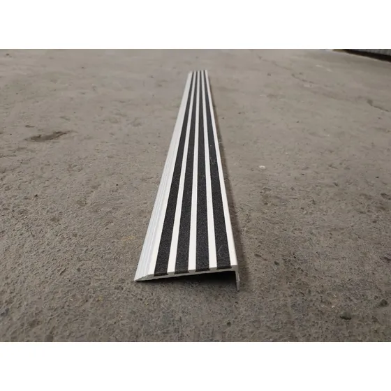 Nariz Grada Escalera Aluminio-antideslizante 7,5x120cm 23mm