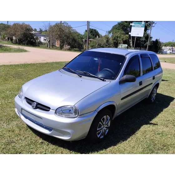 Chevrolet Corsa 1.6 Gl Aa Dh Sw