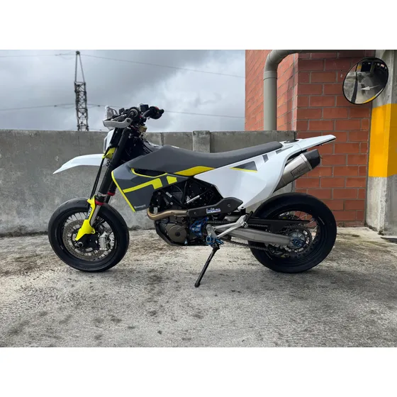Husqvarna 701 Supermoto 2020