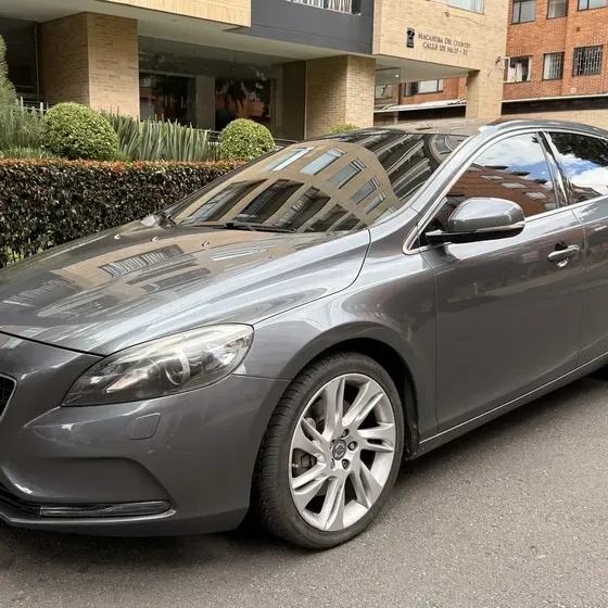 Volvo V40 2013 2.0 T5 Premium