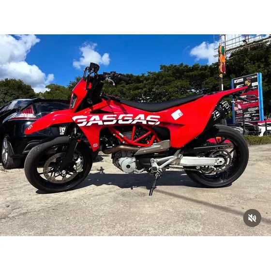 Oportunidad Gas Gas Sm700 2023