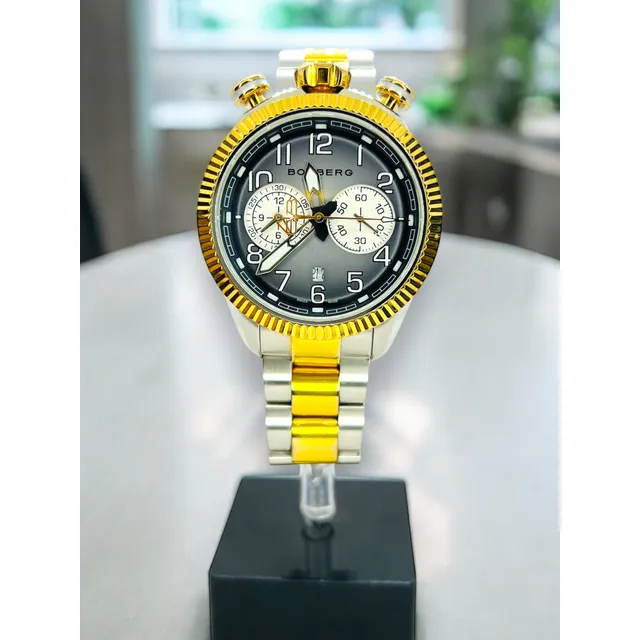 Reloj Bomberg Cronografo Plateado Y Amarillo Amarillo Gris
